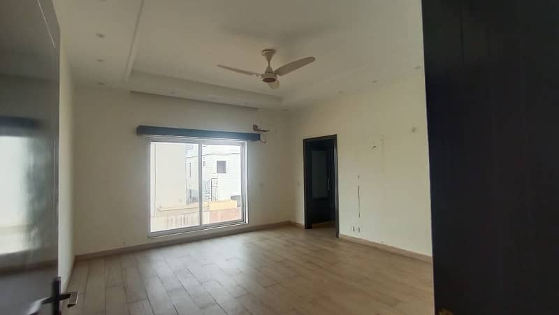 Prime Location 1 Kanal Awesome Upper Portion For Rent In DHA Phase 1 6