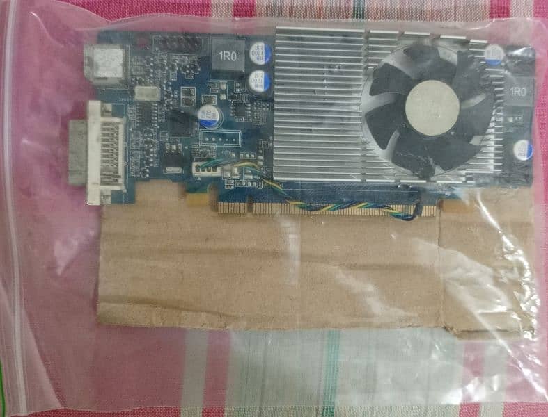 1 GB GRAPHIC CARD (NVIDIA 9500 GT) 1