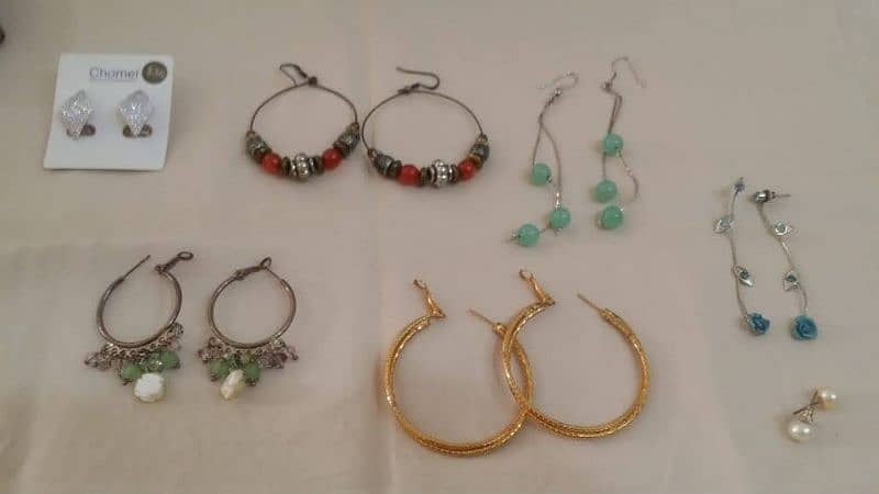 jewellery in good codition 4