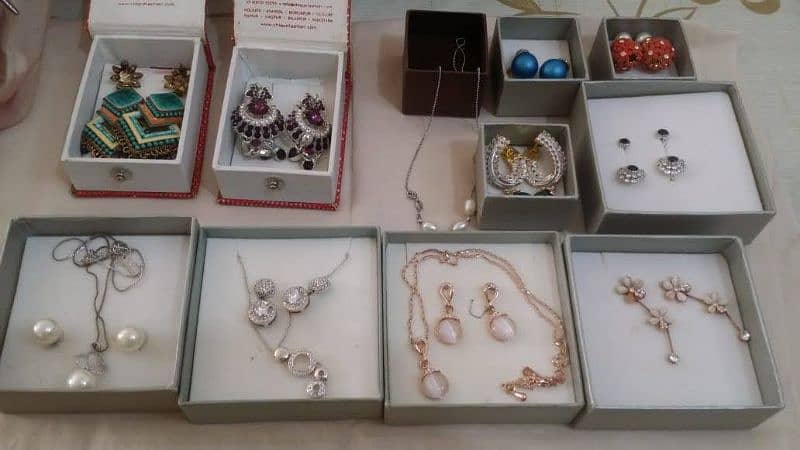 jewellery in good codition 7
