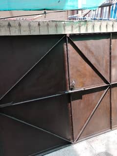 main gate heavy iron guage (7"×5×6.5")+(7"×6.5")
