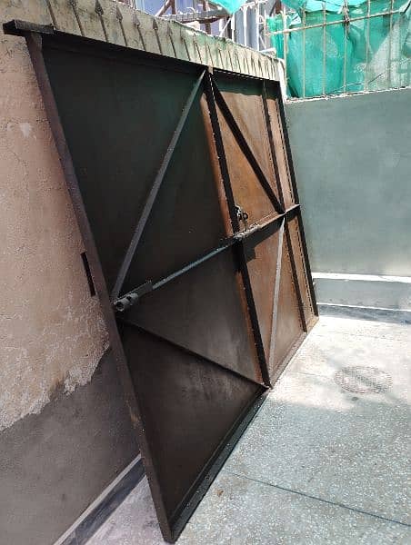 main gate heavy iron guage 14"×6.5"=(7"×5×6.5")+(7"×6.5") 1