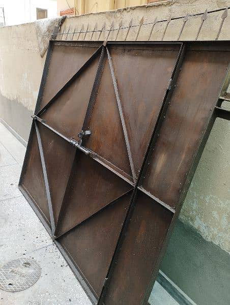 main gate heavy iron guage 14"×6.5"=(7"×5×6.5")+(7"×6.5") 3