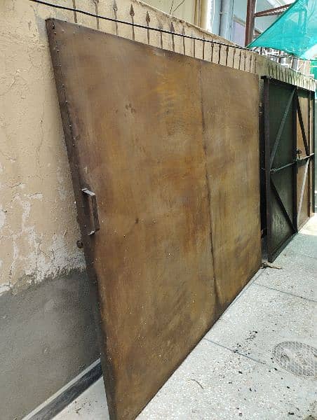 main gate heavy iron guage 14"×6.5"=(7"×5×6.5")+(7"×6.5") 7