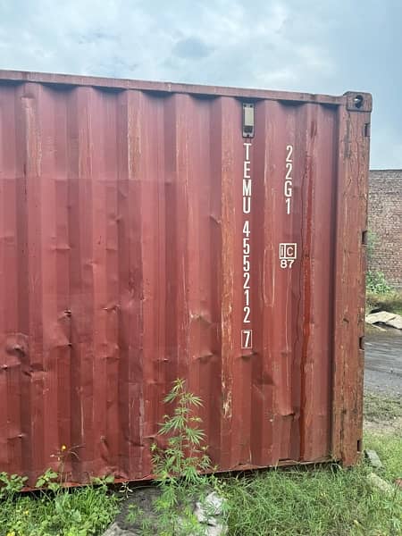 Container 20 Foot 3