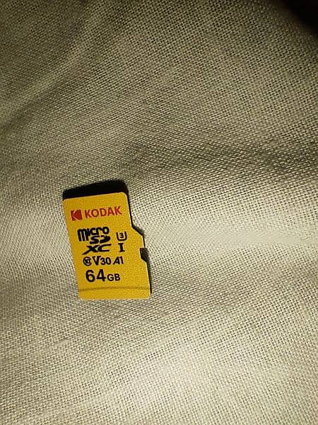KODAK 64 GB ULTRA PERFORMANCE MICRO SD CARD 3