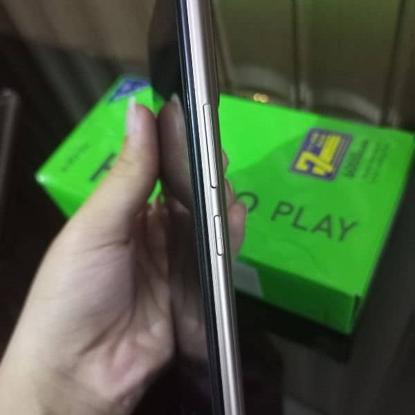 Infinix hot 12play With Box 5
