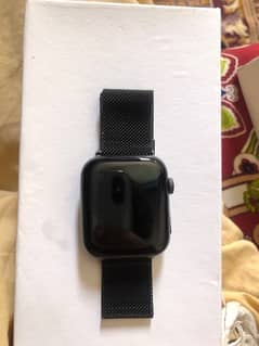 Smart watch series 9 black coler 10/10 condition