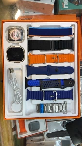 ULTRA WATCH WITH 10 STRAPS 2