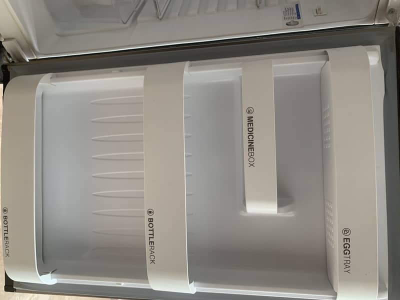 Orient Refrigerator 265L Hairline Silver 3
