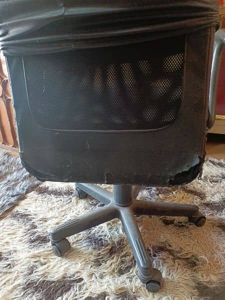 computer chair one piece condition 10 by 8 12
