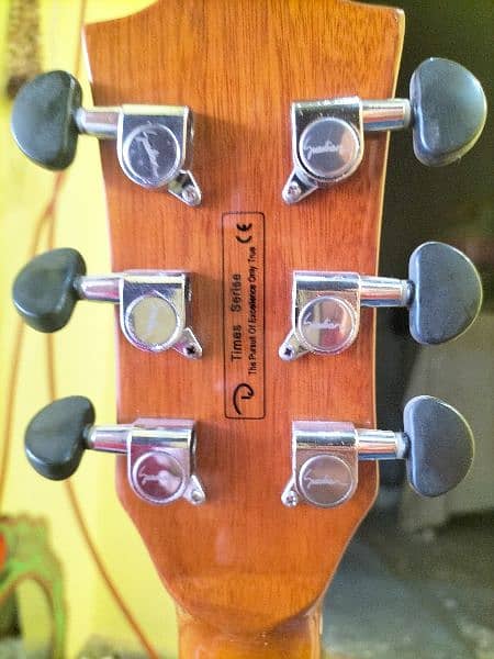Suedian YO-6201C-Na Yellow 40 Acoustic Guitar With Equalizer & Tuner 3