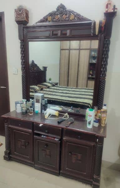 Bed set + Dressing table for sale 5
