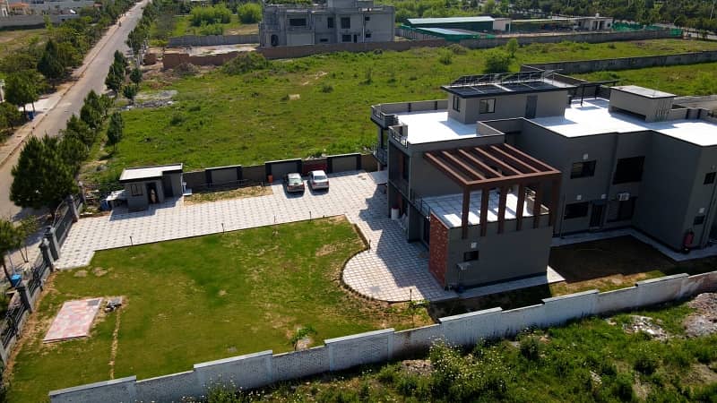 Gulberg Greens Islamabad 4 Kanal Farmhouse plot with Boundary wall 2