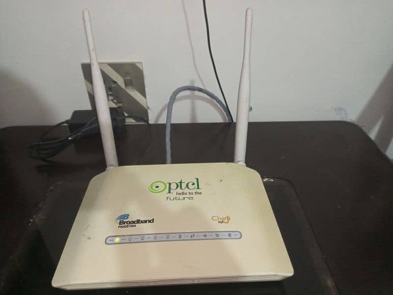 PTCL Broadband Pakistan D-Link Charji Evo 300Mbps Wireless Router 2