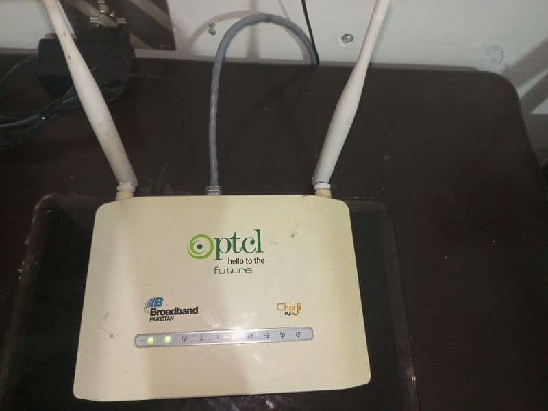 PTCL Broadband Pakistan D-Link Charji Evo 300Mbps Wireless Router 3