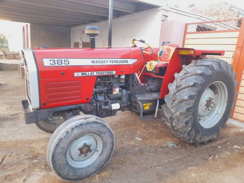 tractor 2020 model 385 MF 2