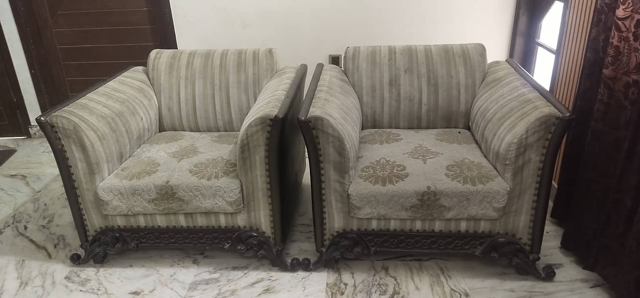 urgent sale branded sofa set 2