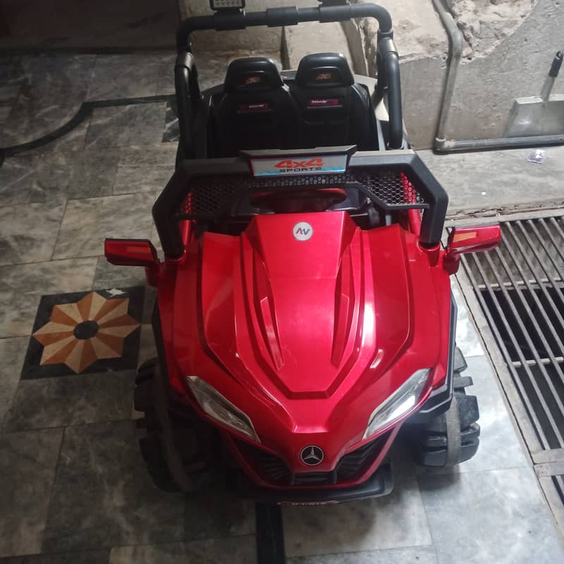 Baby jeep red colour charging wali 14