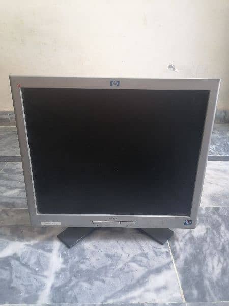 HP LCD Monitor Original 21 Inch 2