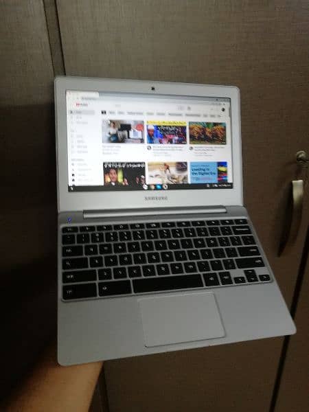 Samsung tablet sy bhtr Chromebook chrome book 4