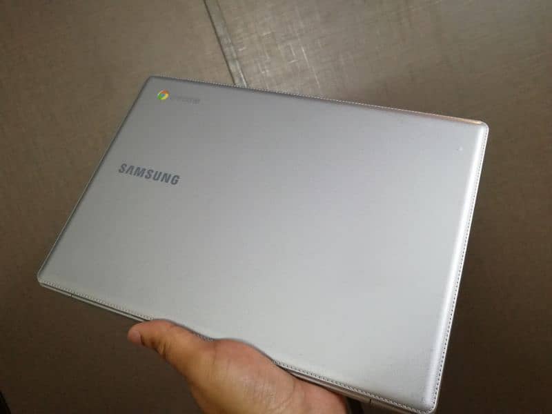 Samsung tablet sy bhtr Chromebook chrome book 16