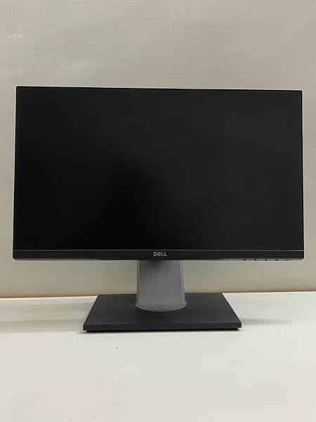 DELL-P2219HC 22 Monitor with Type-c thunderbolt port 4