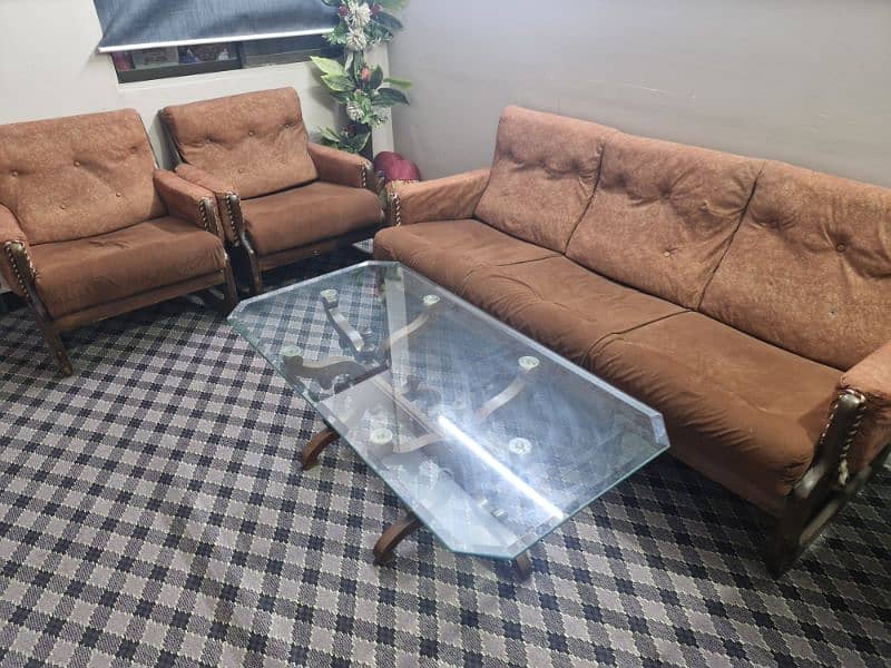 5 seater sofa set for sale condition wood 10/10 foam 7/10 3