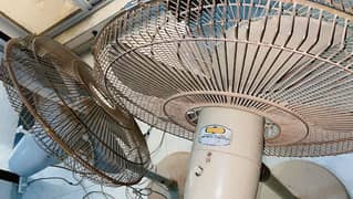 two fans in working conditions 0