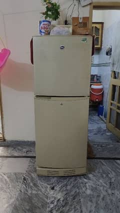 pel 5.7ft Refrigerator . 0
