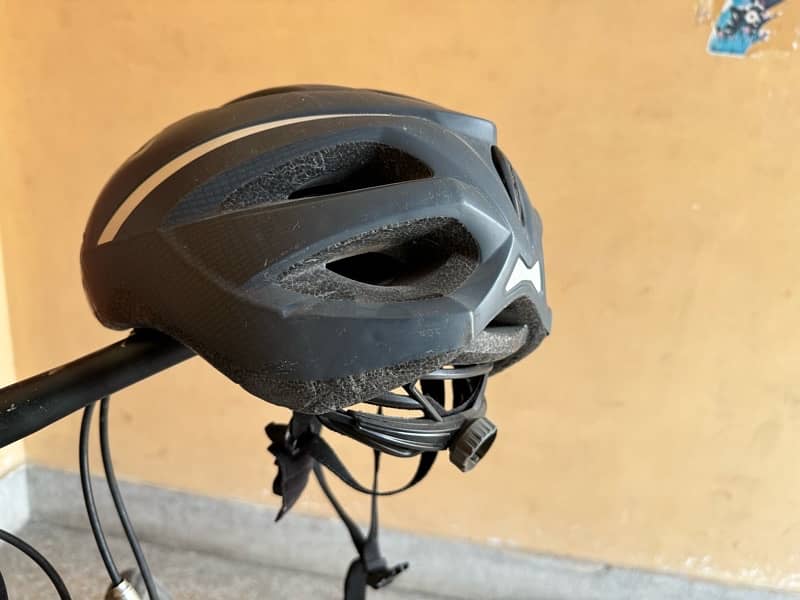 Imported cycle Light weight, Shimano Gears with Imported Helmet 7
