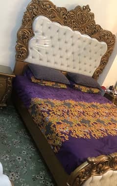 almost new king size bed set for sale 0