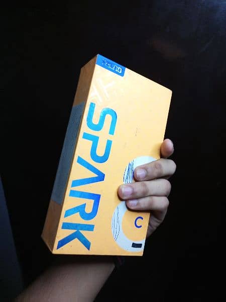 techno Spark 8C 4 + 2 128 GB memory with box complete accessories 1