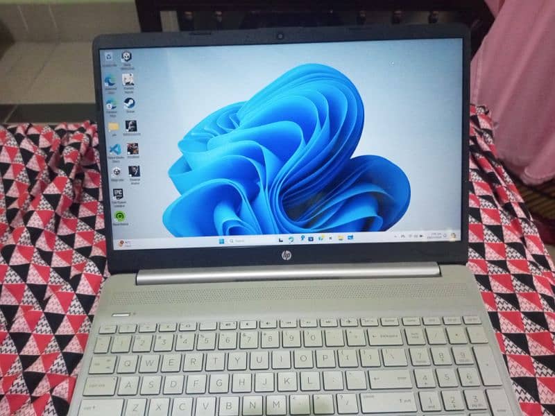 HP 15.6 laptop for sale Touch screen Made in USA 2