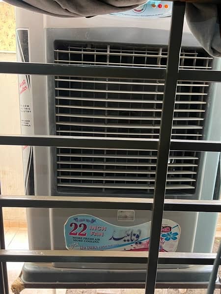 United 22 inch Air cooler 1