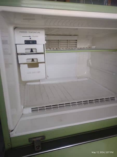 National Refrigerator made in Japan No frost 3