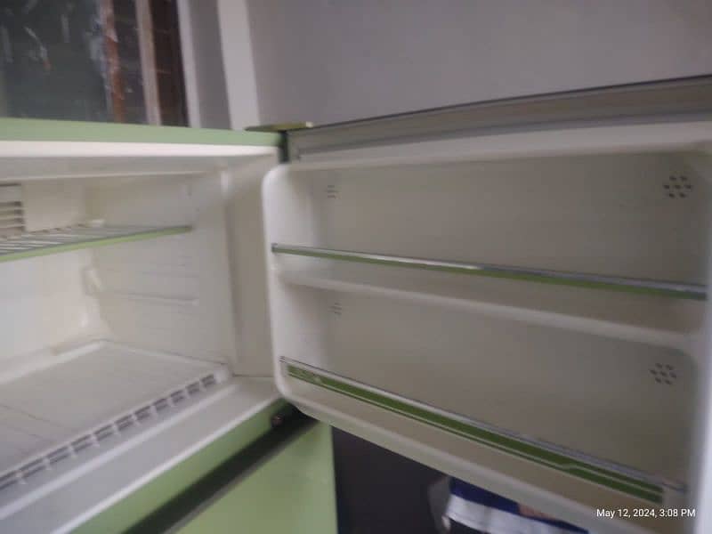 National Refrigerator made in Japan No frost 4