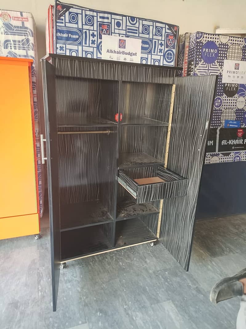 wadrobe/wooden wadrobe/cupboard/for sale/wooden cupboard for sale 1