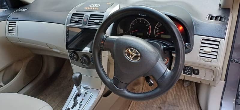 Toyota Corolla GLI 2012 10