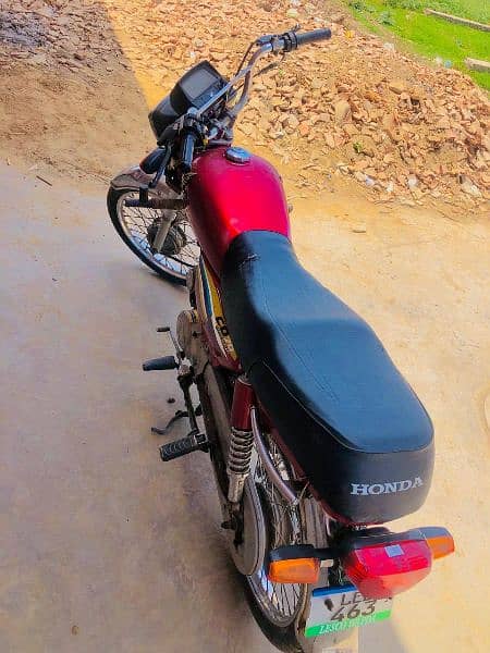 Urgent Sale honda 70---- 14 model conditions 10 by9  am First orner 3