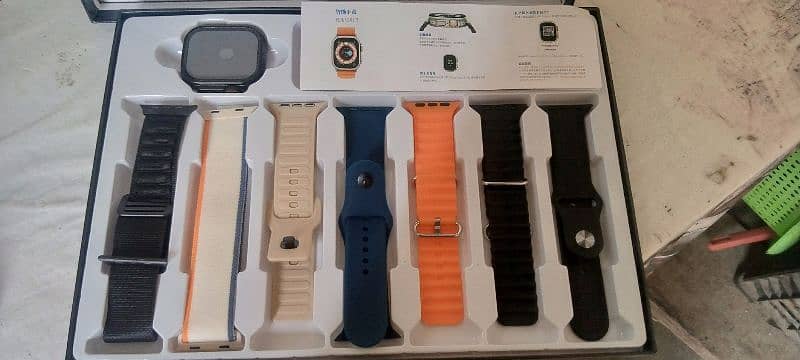 new stock 7 step  smart watchs and 1 step seal. . . . . . 3