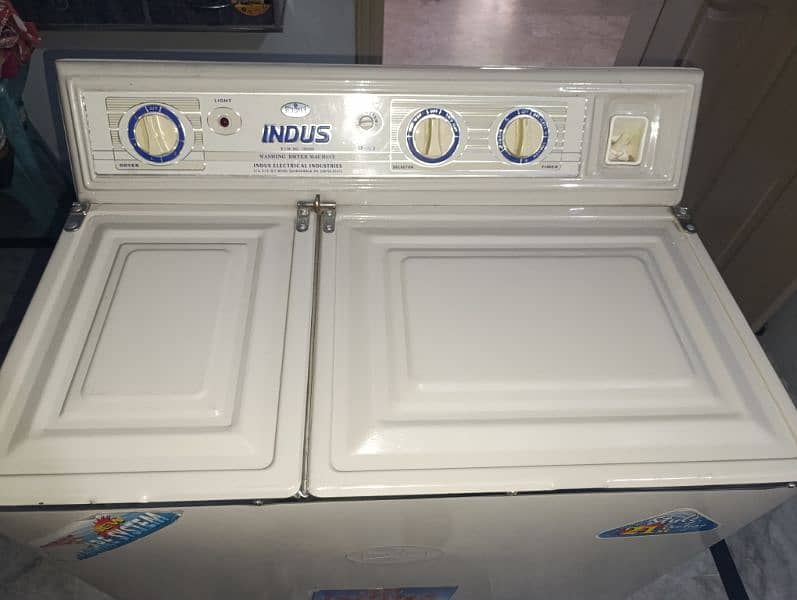 I want to sell Indus washing machine with dryers 2