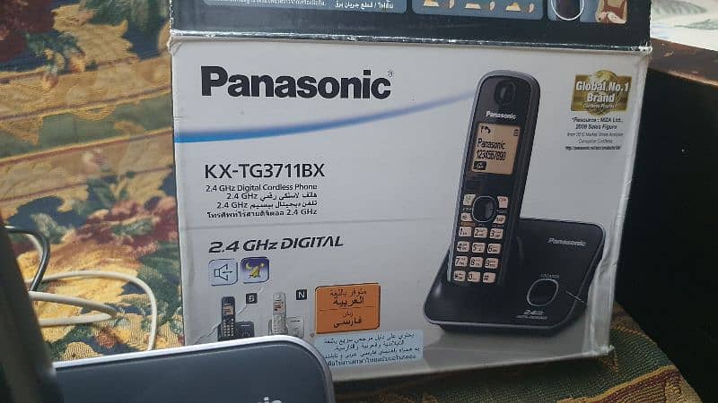 Panasonic kx-tg3711bx 4