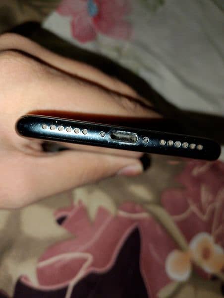 iphone 7 non pta 10/8 condition for sale 1