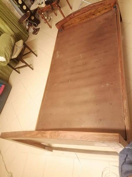 Sheesham made single bed, 1 single bed available 5