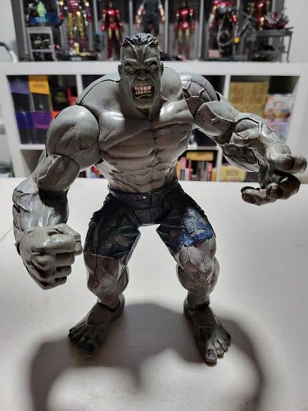 marvel select figure grey hulk original 9 inches size. 1