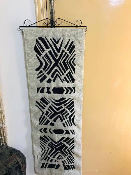 wall hanging imported decorative rug with premium metal hanger 1