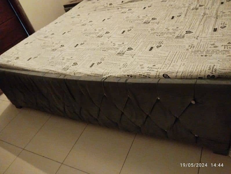king size bed with almost new Dura mattress and 2 side tables 4