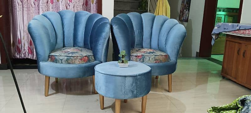 Flower Sofa Chairs with Coffee Table 1