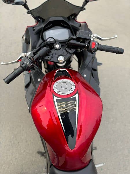 Yamaha R35 400cc 6